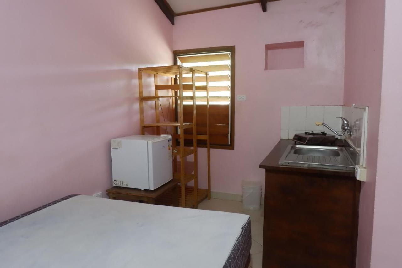 Bluepango Guest House Порт-Віла Екстер'єр фото