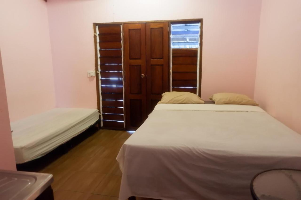 Bluepango Guest House Порт-Віла Екстер'єр фото