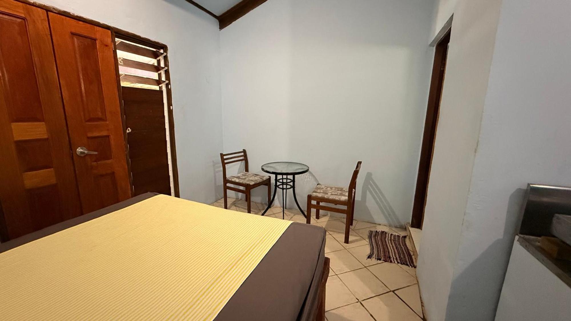 Bluepango Guest House Порт-Віла Екстер'єр фото